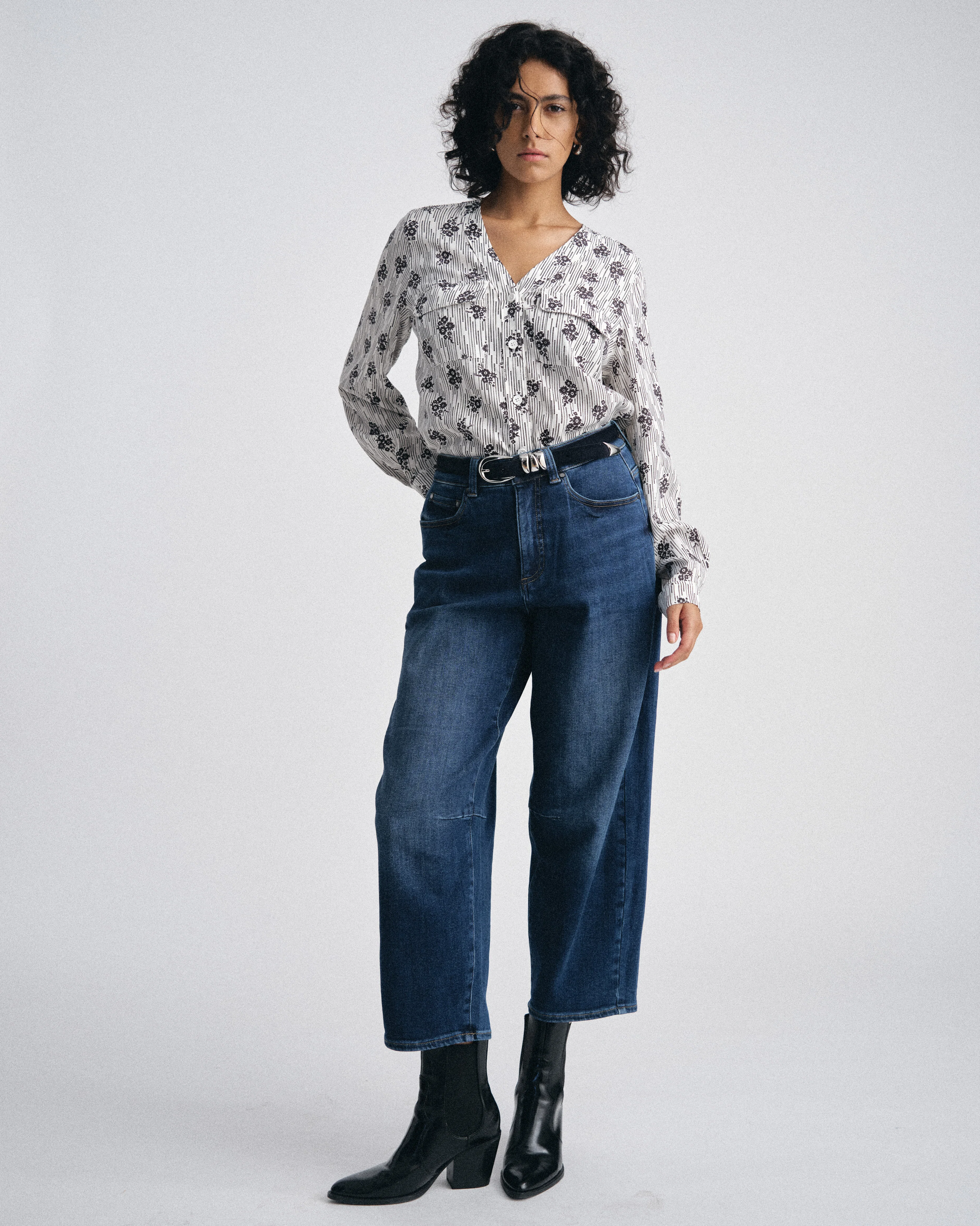 Dakota Cropped Barrel Leg Jeans - Naval Blue Wash - Image 2