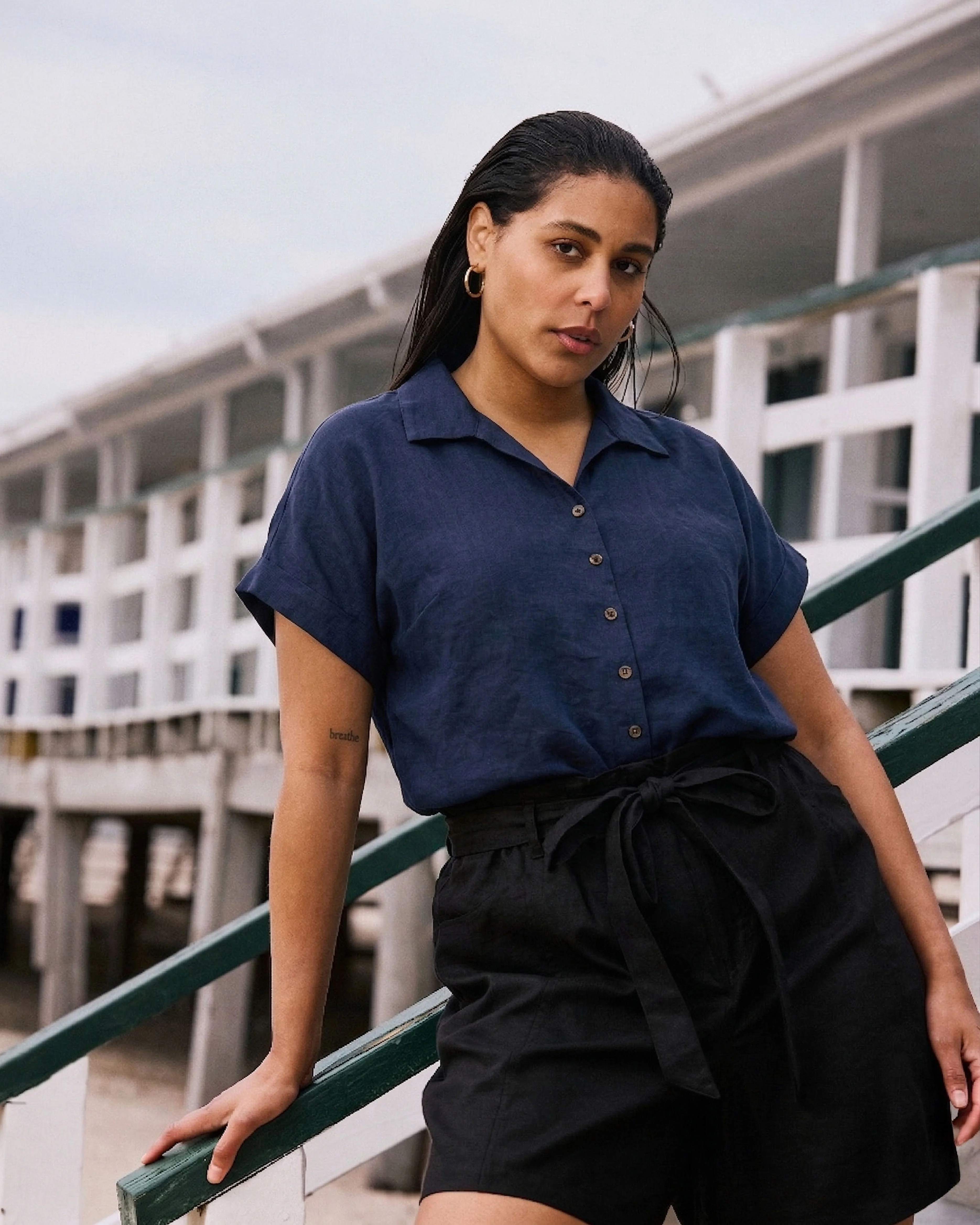 Sandy Short Sleeve Stretch Linen Shirt - Navy